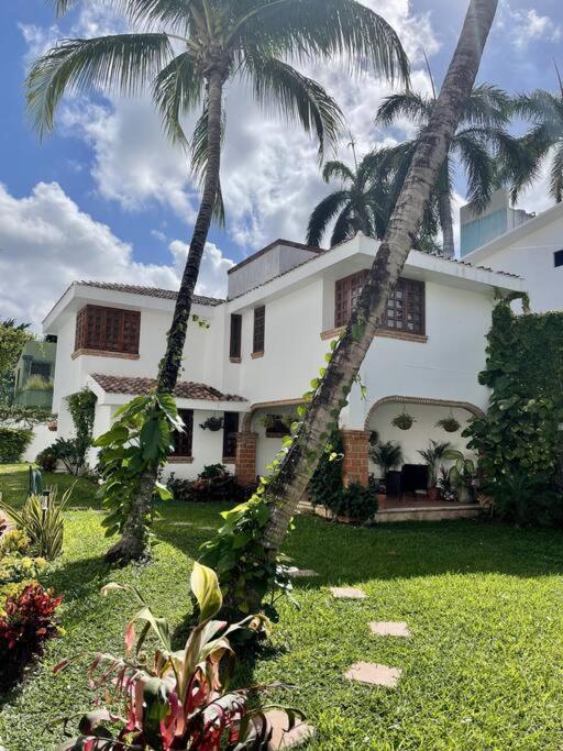 Вілла Beautiful Jungle House On A Strategic Location Канкун Екстер'єр фото